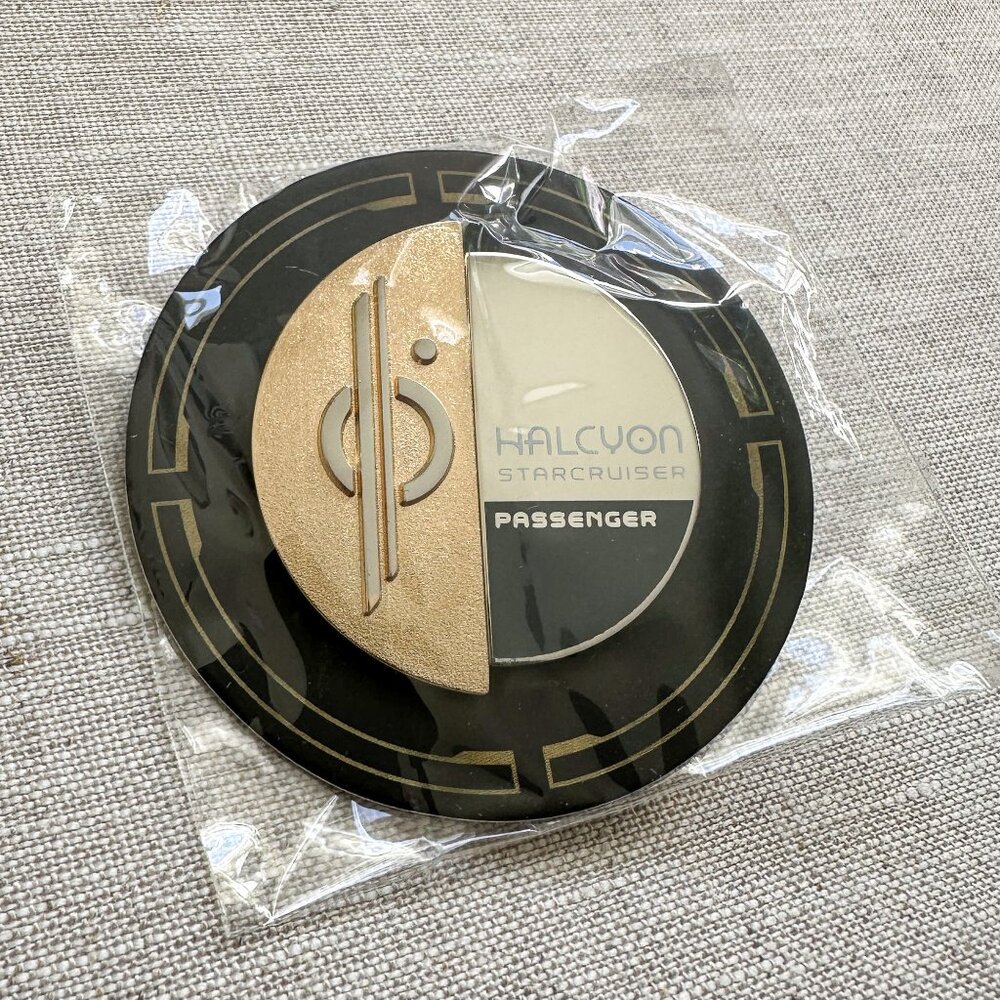 Disney Star Wars Galactic Starcruiser Halcyon Passenger Pin